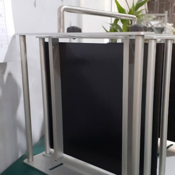 Alternative view of Giá để bản mạch