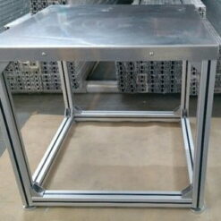 Bàn thao tác khung nhôm định hình mặt inox