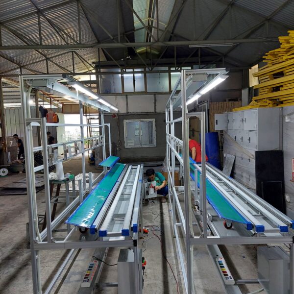 Alternative view of Băng tải đôi PVC có bàn thao tác & đèn chiếu sáng