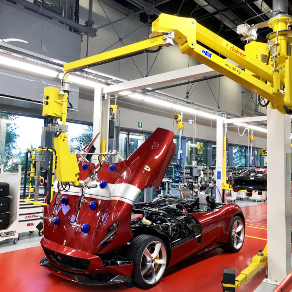 Dây chuyền lắp ráp linh kiện ô tô