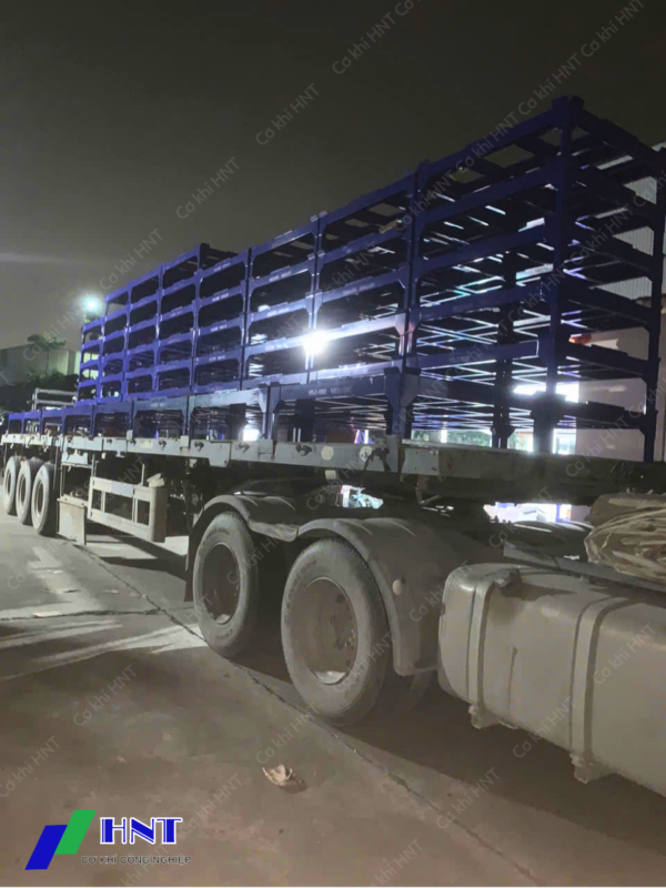 Chuyến Hàng Xuyên Đêm Đi Hà Tĩnh - Pallet Thép Sơn Tĩnh Điện