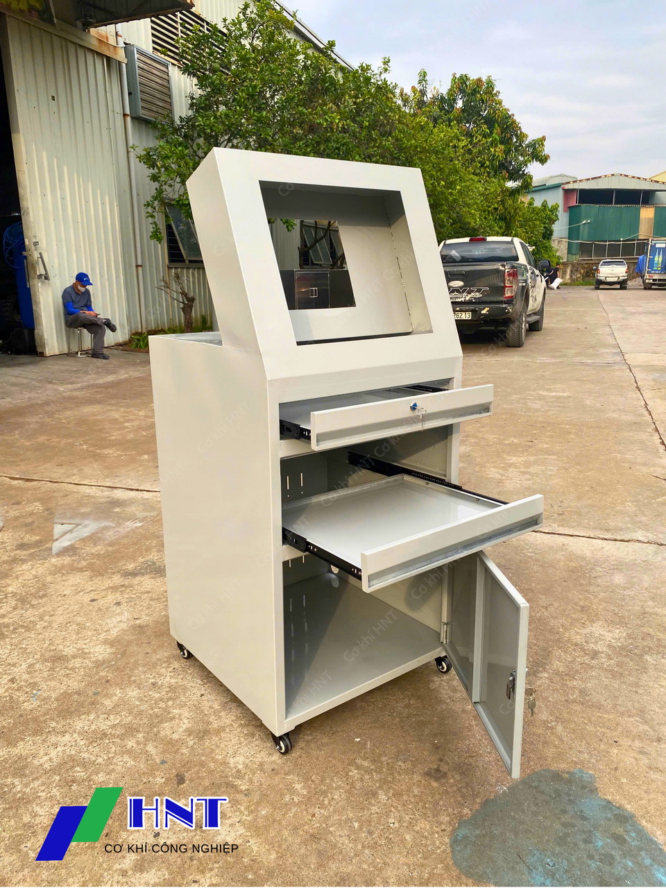 Tủ để máy công nghiệp có khoang màn hình HNT - Ảnh 14